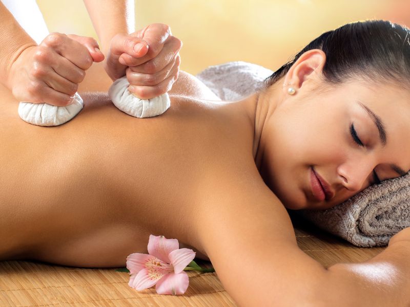 Criar e planear rituais de SPA com recurso à aromoterapia e à fitoterapia